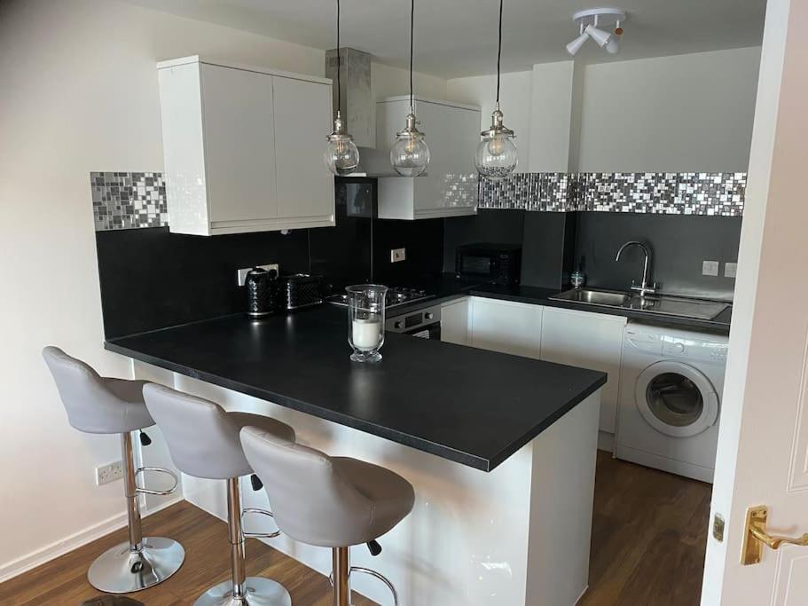 Perfectly Situated Luxury 2 Bedroom Apartment Glasgow Esterno foto